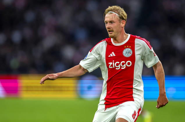AMSTERDAM: AFC Ajax Amsterdam midfielder Julian Brandt during the Vriendenloterij Eredivisie match between Ajax and PSV at the Johan Cruijff ArenA on September 5, 2026, in Amsterdam, the Netherlands. PETER LOUS EYE4IMAGES DeFodi Images