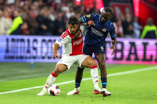AMSTERDAM: AFC Ajax Amsterdam forward Marcos Leonardo and PSV Eindhoven defender Lutsharel Geertruida during the Vriendenloterij Eredivisie match between Ajax and PSV at the Johan Cruijff ArenA on September 5, 2026, in Amsterdam, Netherlands PETER LOUS EYE4IMAGES DeFodi Images