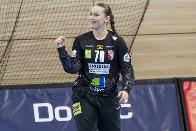 Alsco Women s Handball Bundesliga, 2026–2027 Season: SV Union Halle Neustadt vs. HSG Blomberg Lippe, Halle, Germany, September 9, 2026. Pictured: Goalkeeper Nicola Czaja of Halle gesturing, Halle Saale SWH Arena, Saxony-Anhalt, Germany
