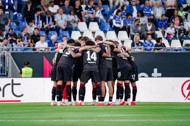Germany Soccer Season 2026–2027, 2. Bundesliga, Matchday 5, SV Darmstadt 98 vs. Arminia Bielefeld, Merck Stadium at Böllenfalltor, Darmstadt, Team huddle before the game, Darmstadt, Merck Stadium at Böllenfalltor, Germany Copyright: xBennetxLongx