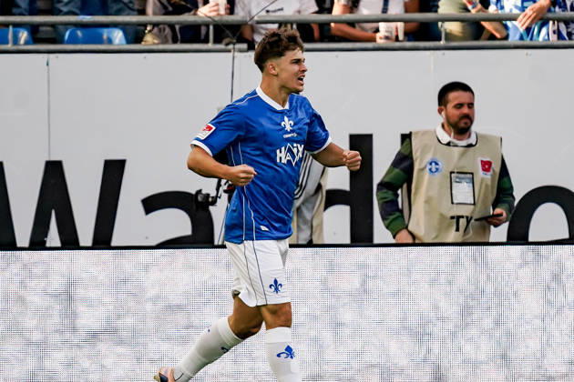 Germany Soccer Season 2026–2027, 2. Bundesliga, Matchday 5, SV Darmstadt 98 vs. Arminia Bielefeld, Merck Stadium at Böllenfalltor, Darmstadt, Noah Weißhaupt, Noah Weisshaupt, SV Darmstadt 98, 7th goal and goal celebration for the 1-0 lead, goal, goal celebration, cheering, joy, emotions, Darmstadt, Merck Stadium at Böllenfalltor, Germany Copyright: xBennetxLongx