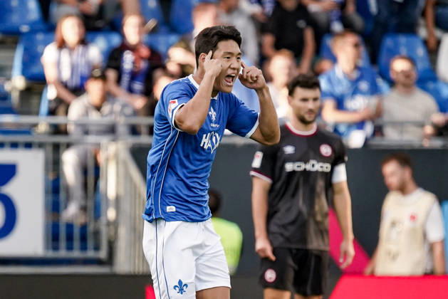 Germany Soccer Season 2026–2027, 2. Bundesliga, Matchday 5, SV Darmstadt 98 vs. Arminia Bielefeld, Merck Stadium at Böllenfalltor, Darmstadt, Ho Jae Lee (SV Darmstadt 98), 9th goal and goal celebration for the 1–0 lead, gesture, body language, emotion, Darmstadt, Merck Stadium at Böllenfalltor, Germany Copyright: xBennetxLongx
