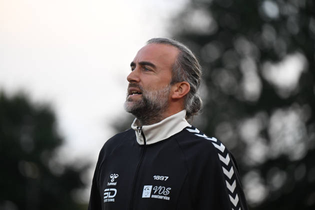 September 11, 2026, GER, Soccer, Regionalliga Nord, Matchday 8, 2026–2027 Season, Oldenburg, Marschweg Stadium, VfB Oldenburg vs. Hannover 96 II U23 Dario FOSSI VfB Oldenburg Head Coach Oldenburg Marschweg Stadium Lower Saxony Germany Copyright: xnordphotoxGmbHx xRojahnx