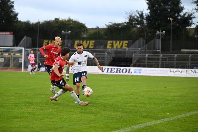 September 11, 2026, GER, Soccer, Regionalliga Nord, Matchday 8, 2026–2027 Season, Oldenburg, Marschweg Stadium, VfB Oldenburg vs. Hannover 96 II U23 Nico KNYSTOCK VfB Oldenburg 44 Oldenburg Marschweg Stadium Lower Saxony Germany Copyright: xnordphotoxGmbHx xRojahnx