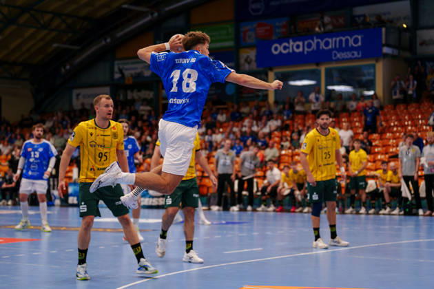 German Handball Bundesliga, Matchday 3: Dessau Roßlauer HV 06 vs. VfL Eintracht Hagen; David Misovych of Dessau Roßlauer HV 06 scores on a jump shot on September 11, 2026, at the Anhalt Arena, Dessau-Roßlau, Saxony-Anhalt; Dessau-Roßlau, Anhalt Arena, Saxony-Anhalt, Germany