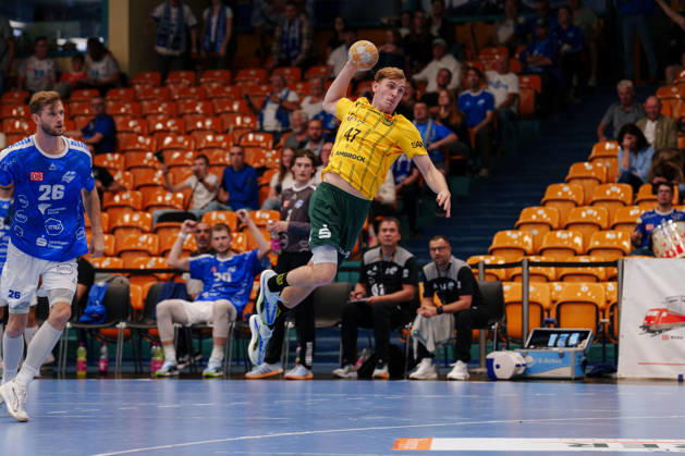 2nd Handball Bundesliga, Matchday 3: Dessau Roßlauer HV 06 vs. VfL Eintracht Hagen, Dustin Kraus (VfL Eintracht Hagen), 47 taking a jump shot on September 11, 2026, at the Anhalt Arena, Dessau-Roßlau, Saxony-Anhalt, Dessau-Roßlau, Anhalt Arena, Saxony-Anhalt, Germany