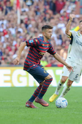 GenoaÕs Stephan El Shaarawy in action during the Serie A soccer match between Genoa and Frosinone at the Luigi Ferraris Stadium in Genoa, Italy - Saturday, September 12, 2026. - Soccer . Copyright: xTanoxPecoraro LaPressex