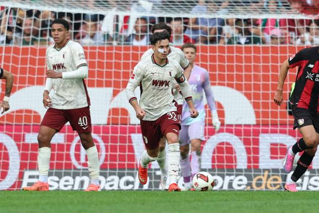 Fabian Rieder, 32, FC Augsburg; FC Augsburg vs. Bayer 04 Leverkusen; Soccer; Bundesliga 1; Matchday 3; September 12, 2026. DFB regulations prohibit any use of photographs as image sequences and or quasi-video. Augsburg, Bavaria, Germany Copyright: xkolbert-press ChristianxKolbertx