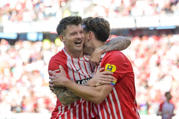 Celebration of the 5-0 goal by Maximilian Eggestein (SC Freiburg, 08) with Lukas Kuebler (SC Freiburg, 17), Germany; SC Freiburg vs. Borussia Mönchengladbach, Soccer, Bundesliga, Matchday 3, 2026–2027 season, September 12, 2026 DFL and DFB regulations prohibit any use of photographs as image sequences and or quasi-video GER, SC Freiburg vs. Borussia Mönchengladbach, Soccer, Bundesliga, Matchday 3, 2026–2027 Season, September 12, 2026, Freiburg Copyright: xEibner-Pressefotox EP_THS