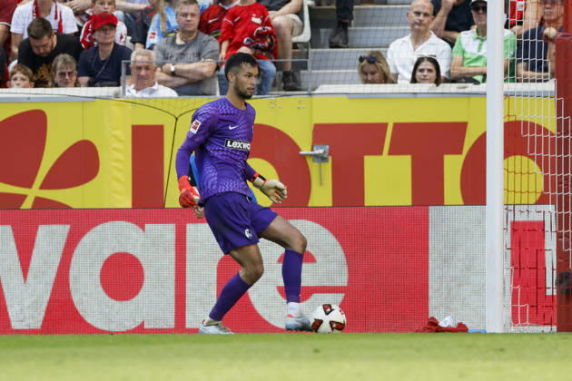 Mio Backhaus, SC Freiburg, No. 1 on the Ball, Germany, Soccer, Bundesliga 1, Matchday 3, 2026–2027, SC Freiburg vs. Borussia Mönchengladbach, September 12, 2026, Freiburg im Breisgau, Europa-Park Stadium, Germany Copyright: xGrantxHubbsx