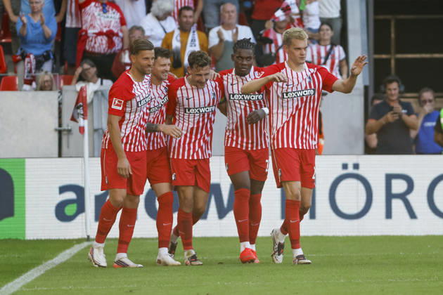 SC Freiburg celebrates Maximilian Eggestein s goal in the 5-0 win; SC Freiburg, 08; joy, excitement, positive emotions, goal, Germany, soccer, Bundesliga 1, Matchday 3, 2026–2027, SC Freiburg vs. Borussia Mönchengladbach, September 12, 2026, Freiburg im Breisgau, Europa-Park Stadium, Germany Copyright: xGrantxHubbsx