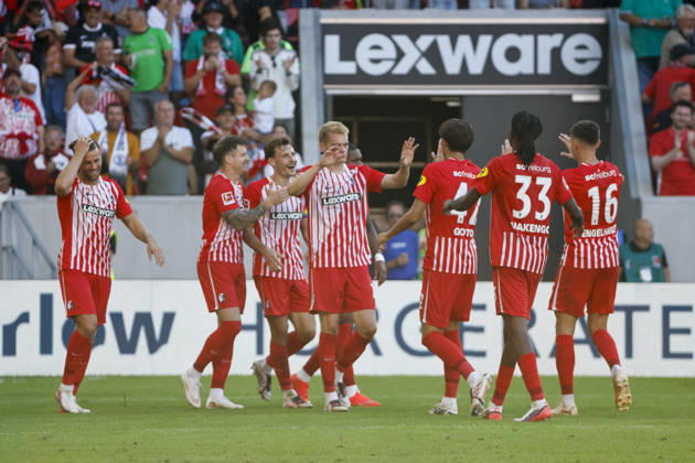 SC Freiburg celebrates Maximilian Eggestein s goal in the 5-0 win; SC Freiburg, 08; joy, excitement, positive emotions, goal, Germany, soccer, Bundesliga 1, Matchday 3, 2026–2027, SC Freiburg vs. Borussia Mönchengladbach, September 12, 2026, Freiburg im Breisgau, Europa-Park Stadium, Germany Copyright: xGrantxHubbsx