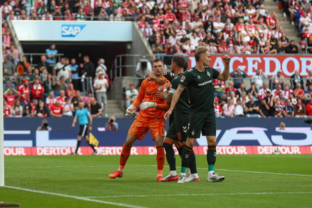 September 12, 2026, Germany, Soccer, Men s, Bundesliga, 1. Bundesliga, 2026–2027 Season, 1. FC Köln vs. SV Werder Bremen; Karl Hein (SVW) saves a penalty kick and celebrates wildly with the team Copyright: xSvenxHanischx