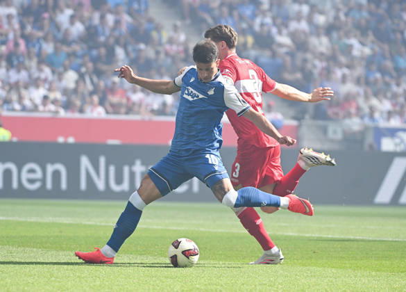 September 12, 2026, SNP Arena, Sinsheim, GER, 1. Bundesliga, TSG Hoffenheim vs. VfB Stuttgart, Adam Hlozek (Hoffenheim), Ramon Hendriks (Stuttgart). DFL regulations prohibit any use of photographs as image sequences and or quasi-video. Photo by Hasan Bratic, DeFodi Images