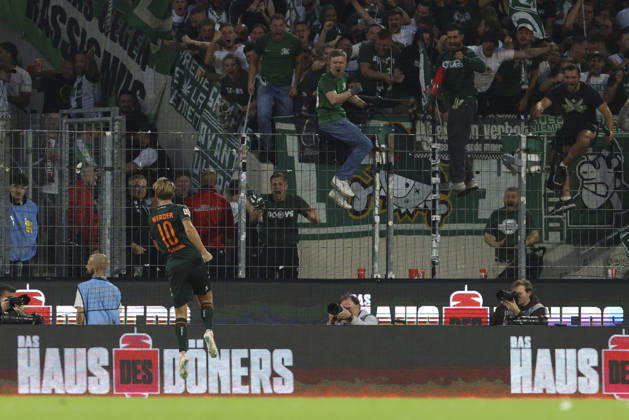 Niclas Fuellkrug of SV Werder Bremen celebrates after scoring his team s first goal during the Bundesliga match between 1. FC Köln and SV Werder Bremen at the RheinEnergieStadion on September 12, 2026, in Cologne, Germany. Photo by Oliver Kaelke, DeFodi Images. Niclas Fuellkrug of SV Werder Bremen celebrates after scoring his team’s first goal during the Bundesliga match between 1. FC Köln and SV Werder Bremen at RheinEnergieStadion on September 12, 2026 in Cologne, Germany. Photo by Oliver Kaelke, DeFodi Images. DFB and DFL regulations prohibit any use of photographs as image sequences and or quasi-video. Photo by Oliver Kaelke, DeFodi Images.