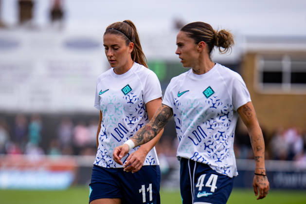 Barclays Women™s Super League match between West Ham United and London City Lionesses LONDON, ENGLAND - SEPTEMBER 12: Alexia Putellas of London City Lionesses and Mapi Leon of London City Lionesses during the Barclays Women™s Super League match between West Ham United and London City Lionesses at Chigwell Construction Stadium on September 12, 2026 in London, England (Photo by Nina Farooqi beanhive) London United Kingdom Copyright: xNinaxFarooqix