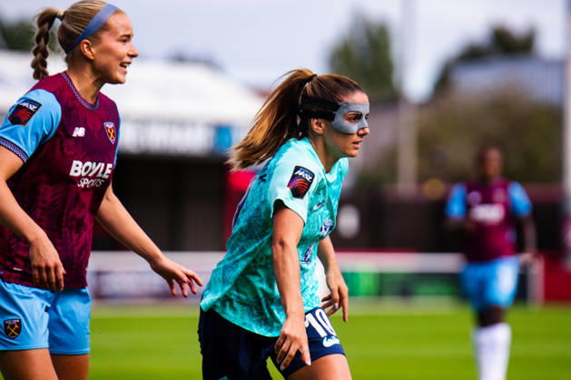 Barclays Women™s Super League match between West Ham United and London City Lionesses LONDON, ENGLAND - SEPTEMBER 12: Danielle van de Donk of London City Lionesses during the Barclays Women™s Super League match between West Ham United and London City Lionesses at Chigwell Construction Stadium on September 12, 2026 in London, England (Photo by Nina Farooqi beanhive) London United Kingdom Copyright: xNinaxFarooqix