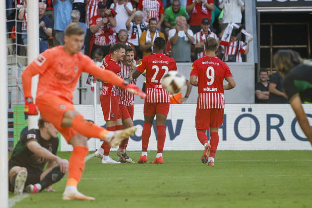 SC Freiburg celebrates Maximilian Eggestein s goal in the 5-0 win; SC Freiburg, 08; joy, excitement, positive emotions, goal, Germany, soccer, Bundesliga 1, Matchday 3, 2026–2027, SC Freiburg vs. Borussia Mönchengladbach, September 12, 2026, Freiburg im Breisgau, Europa-Park Stadium, Germany Copyright: xGrantxHubbsx