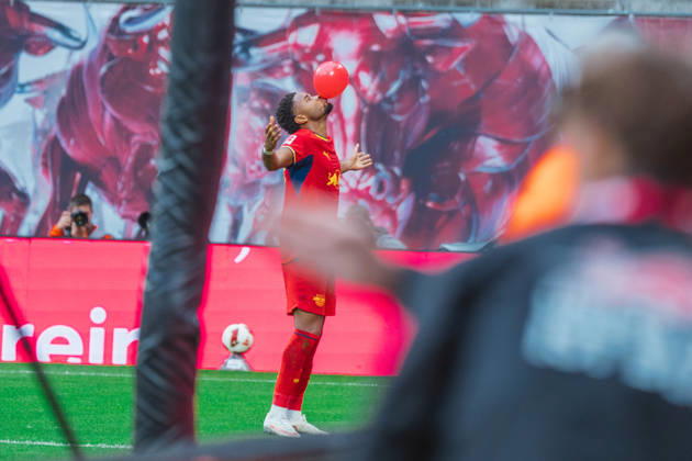 Christopher Nkunku (RB Leipzig, 28) celebrates goal RB Leipzig vs Hamburg SV, Bundesliga, Germany, Football, 26 27, GER, Leipzig, Red Bull Arena Stadium DFL regulations prohibit any use of photographs as image sequences and or quasi-video.DFL regulations prohibit any use of photographs as image sequences and or quasi-video. Leipzig Red Bull Arena, Leipzig Sachsen GER Copyright: xBillmanxDubex