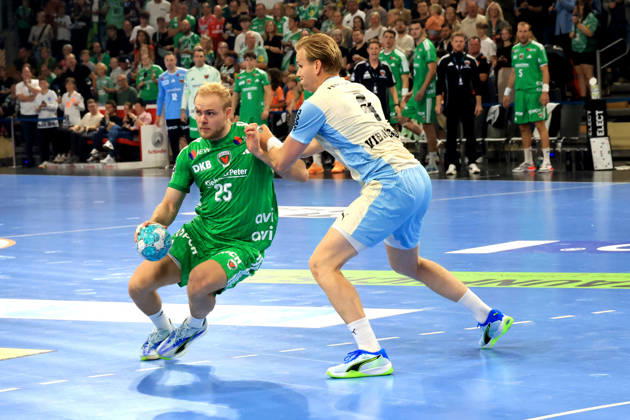September 13, 2026, GER Germany, Handball, 1st Bundesliga, August 27, 2026, 2026–2027 season, Berlin, Fuechse Berlin vs. Gummersbach, Matthes Langhoff (Fuechse Berlin 25), ELLIDI VIDARSSON (VfL Gummersbach 4), nordphoto GmbH, Engler Berlin, Max Schmeling Halle, Berlin, Germany Copyright: xNordphotox xEnglerx