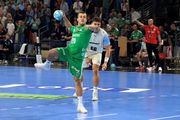September 13, 2026, GER Germany, Handball, 1st Bundesliga, August 27, 2026, 2026–2027 season, Berlin, Fuechse Berlin vs. Gummersbach, Free throw by Tim Freihoefer, Fuechse Berlin 20, STEPAN ZEMAN, VfL Gummersbach 66, nordphoto GmbH, Engler Berlin, Max Schmeling Halle, Berlin, Germany Copyright: xNordphotox xEnglerx