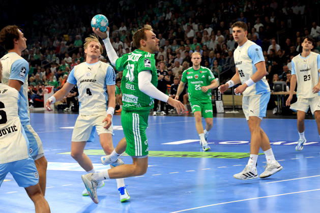September 13, 2026, GER Germany, Handball, 1st Bundesliga, August 27, 2026, 2026–2027 season, Berlin, Fuechse Berlin vs. Gummersbach, Mathias Gidsel (Fuechse Berlin 19), ELLIDI VIDARSSON (VfL Gummersbach 4), nordphoto GmbH, Engler Berlin, Max Schmeling Halle, Berlin, Germany Copyright: xNordphotox xEnglerx