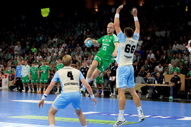 September 13, 2026, GER Germany, Handball, 1st Bundesliga, August 27, 2026, 2026–2027 Season, Berlin, Fuechse Berlin vs. Gummersbach; Matthes Langhoff, Fuechse Berlin 25; STEPAN ZEMAN, VfL Gummersbach 66; ELLIDI VIDARSSON, VfL Gummersbach 4; nordphoto GmbH, Engler Berlin, Max Schmeling Halle, Berlin, Germany Copyright: xNordphotox xEnglerx