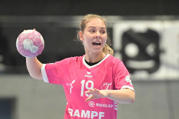 Johanna Farkas of TusSies Metzingen gives instructions GER, BSV Sachsen Zwickau vs. TusSies Metzingen, Handball, Bundesliga, Women, Alsco HBF, Matchday 3, 2026–2027 Season, September 13, 2026 GER, BSV Sachsen Zwickau vs. TusSies Metzingen, Handball, Bundesliga, Women, Alsco HBF, Matchday 3, 2026–2027 season, September 13, 2026 Zwickau Copyright: xEibner-Pressefotox EP_BHR