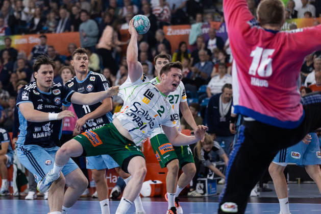 Oskar NEUDECK of FRISCH AUF Goeppingen, No. 02, scores a goal; action; shot on goal; GER; HC Hamburg vs. FRISCH AUF Goeppingen; handball; Bundesliga; Matchday 4; 2026–2027 season, September 13, 2026, GER, HC Hamburg vs. FRISCH AUF Goeppingen, Handball, Bundesliga, Matchday 4, 2026–2027 season, September 13, 2026, Hamburg Copyright: xEibnerxPressefoto OliverxSchmidtx EP_OST