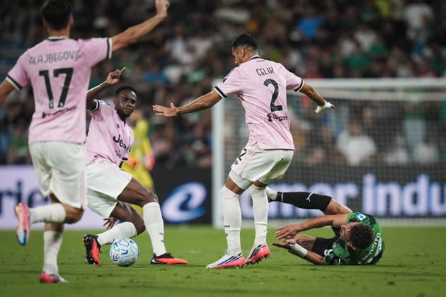 Sassuolo™s Sebastiano Esposito fights for the ball with Juventus™s Jhon Lucumi during the Serie A soccer match between Sassuolo and Juventus at the Mapei Stadium in Reggio Emilia, north Italy - Sunday, September 13, 2026 - Copyright: xMassimoxPaolone LaPressex