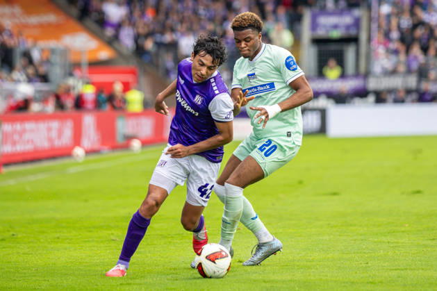 L R Jonathan Gomez (VfL Osnabrück), 42, in a tackle with Farid Alfa Ruprecht (Hertha BSC), 20, GER, VfL Osnabrück vs. Hertha BSC, Soccer, 2. Bundesliga, Matchday 5, 2026–2027 season, September 13, 2026 DFL regulations prohibit any use of photographs as image sequences and or quasi-video GER, VfL Osnabrück vs. Hertha BSC, soccer, 2. Bundesliga, Matchday 5, 2026–2027 season, September 13, 2026, Osnabrück Copyright: xEibner-Pressefoto JanxRollingerx EP_JSK