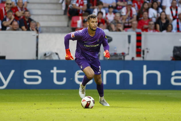 Mio Backhaus, SC Freiburg, No. 1 on the Ball, Germany, Soccer, Bundesliga 1, Matchday 3, 2026–2027, SC Freiburg vs. Borussia Mönchengladbach, September 12, 2026, Freiburg im Breisgau, Europa-Park Stadium, Germany Copyright: xGrantxHubbsx