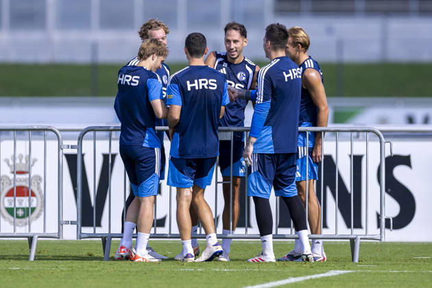 September 15, 2026, Soccer, FC Schalke 04 Training: From left: Finn Porath (FC Schalke 04), Ron Schallenberg (FC Schalke 04), Nikola Katic (FC Schalke 04), Goalie Kevin Müller (FC Schalke 04), Timo Becker, FC Schalke 04, Gelsenkirchen, FC Schalke 04 training facility, North Rhine-Westphalia, Germany, xRHR, PHOTO YYx Copyright: RHR-FOTOx RHR-FOTO YY