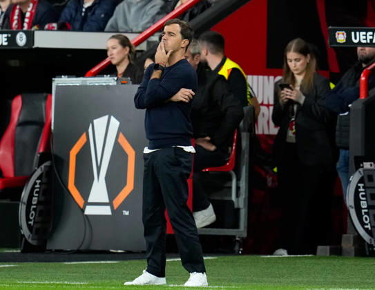 Carles Martinez, head coach of Bayer 04 Leverkusen, reacts (GER), Bayer 04 Leverkusen vs. NK Celje, UEFA Europa League, Matchday 1, 2026–27 season, BayArena, Leverkusen, September 16, 2026. DFL regulations prohibit any use of photographs as image sequences and or quasi-video. Bayer 04 Leverkusen vs. Celje, UEFA Europa League, Matchday 1, 2026–27 season, September 16, 2026, Leverkusen Copyright: xEibner-Pressefoto ScottxColemanx EP_SCN
