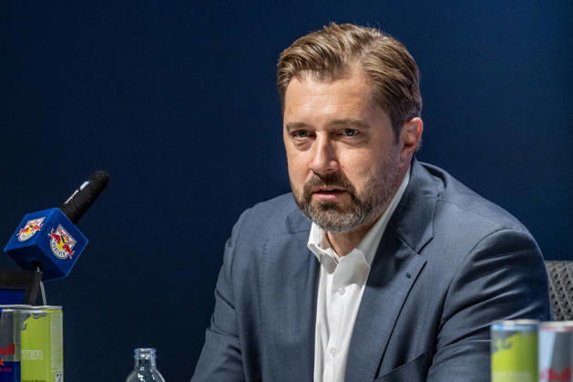 Oliver David, Head Coach, EHC Red Bull Munich, at the postgame press conference for GER, EHC Red Bull Munich vs. Adler Mannheim, ice hockey, DEL, 2026–2027 season, Matchday 1, September 18, 2026 Photo: HMB Media, Heike Feiner Copyright: HMBxMedia HeikexFeiner