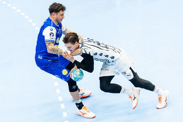 September 18, 2026, GER, Handball, Men, 2026–2027 Season, Opel 1st Division, Matchday 5, ThSV Eisenach vs. THW Kiel, Domen Makuc (THW Kiel), Justin Kurch (ThSV Eisenach), 52 99817 Eisenach, Werner Assmann Hall, Am Sportpark, Thuringia, Germany