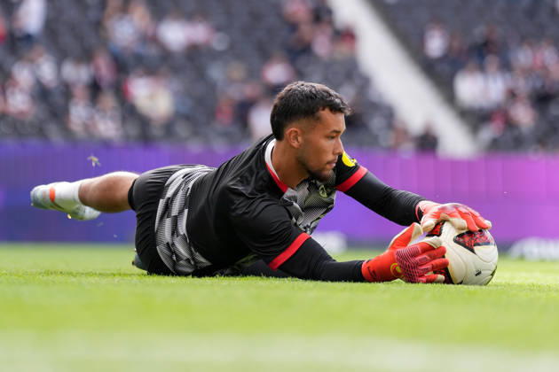 Mio Backhaus, SC Freiburg, No. 1 on the Ball, Germany, Soccer, Bundesliga 1, Matchday 4, 2026–2027, Eintracht Frankfurt vs. SC Freiburg, September 19, 2026, Deutsche Bank Park, Frankfurt, Hesse, Germany Copyright: xArnexAmbergx