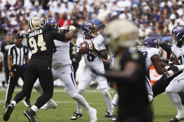 Baltimore Ravens quarterback Lamar Jackson (8) looks to pass during an NFL, American Football Herren, USA game against the New Orleans Saints. Sep 20, 2026; Baltimore, MD, USA; at M&T Bank Stadium. New Orleans won 24-17. Mandatory Credit: -Cal Media Baltimore USA - ZUMAc04_ 20260920_zma_c04_208 Copyright: xMikexBuscherx