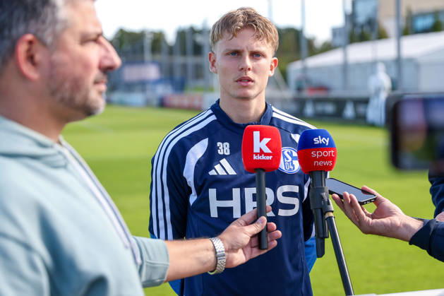 September 23, 2026, Soccer, FC Schalke 04 Training Session: Interview with Luca Vozar, FC Schalke 04, Gelsenkirchen, FC Schalke 04 Training Facility, North Rhine-Westphalia, Germany, xRHR, PHOTO YYx Copyright: RHR-FOTOx RHR-FOTO YY