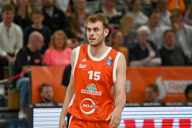 Linus Trettin, RASTA Vechta, 15 RASTA Vechta vs. Bamberg Baskets, easyCredit Basketball Bundesliga, Matchday 2, 2026–2027 Season, September 24, 2026, RASTA Vechta vs. Bamberg Baskets, easyCredit Basketball Bundesliga, Matchday 2, 2026–2027 season, September 24, 2026, Vechta Copyright: xEibner-Pressefoto RobertxGertzenx EP_RGN