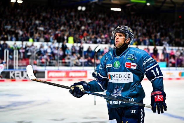 Cole Maier, Iserlohn Roosters, 14, GER, Iserlohn Roosters vs. Augsburger Panther, Ice Hockey, Penny DEL, Matchday 3, 2026–2027 Season, September 24, 2026, GER, Iserlohn Roosters vs. Augsburger Panther, Ice Hockey, Penny DEL, Matchday 3, 2026–2027 Season, September 24, 2026, Iserlohn Copyright: xJonasxBrockmann Eibner-Pressefotx EP_JBN