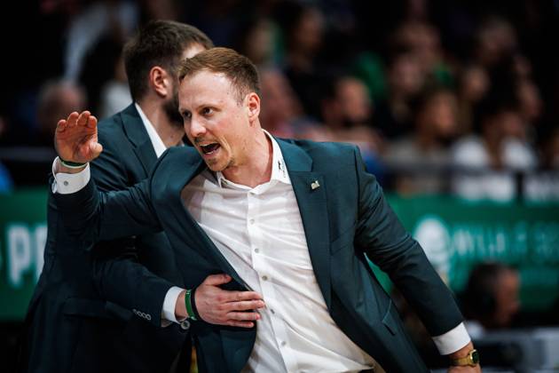 Jacques Schneider, head coach of the Gladiators Trier, on the sidelines; emotions; gestures; body language; facial expressions; cutout; portrait. Vet Concept Gladiators Trier vs. Telekom Baskets Bonn, basketball, easyCredit BBL, Matchday 2, 2026–2027 season, September 25, 2026, Vet Concept Gladiators Trier vs. Telekom Baskets Bonn, basketball, easyCredit BBL, Matchday 2, 2026–2027 season, September 25, 2026 Copyright: xEibnerxPressefotox EP_ANS
