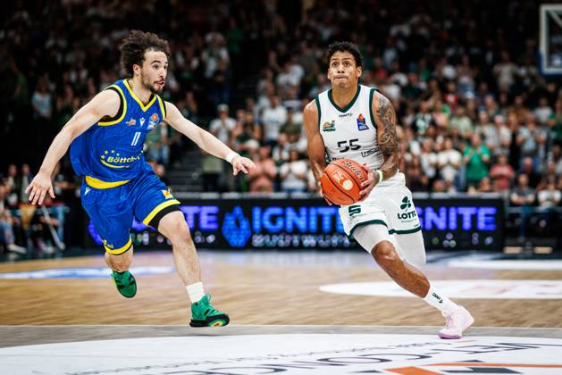 Eli Brooks of the Gladiators Trier goes head-to-head with Isaiah Moses of Science City Jena, Action Shots: Trier goes head-to-head with Lorenz Bank of Science City Jena, Action Shots: Vet Concept Gladiators Trier vs. Science City Jena, Basketball, easyCredit BBL, Matchday 2, 2026–2027 season, September 27, 2026 Vet Concept Gladiators Trier vs. Science City Jena, Basketball, easyCredit BBL, Matchday 2, 2026–2027 season, September 27, 2026 Copyright: xEibnerxPressefotox EP_ANS