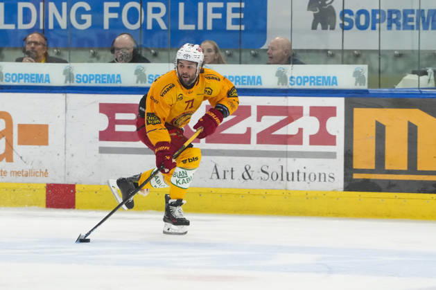 October 1, 2026, Quinto, Gottardo Arena, NL HC Ambrì Piotta vs. SCL Tigers 71 Julian Schmutz Tigers in action Quinto Gottardo Arena Ticino Switzerland Copyright: xJustPictures.ch JarixPestelaccix jp-en-JaPe-JP6_JAr_NL_HCAP_SCL_01Ott2026_000012