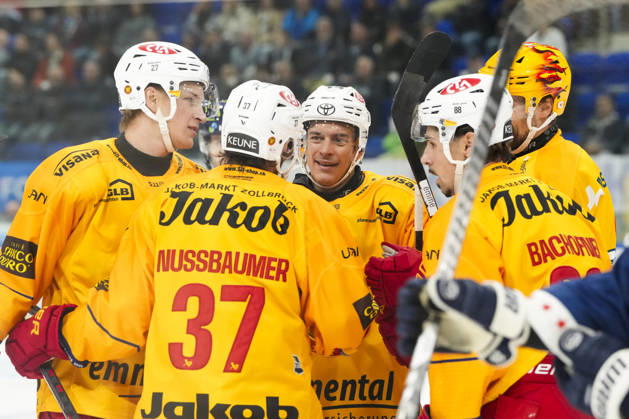 October 1, 2026, Quinto, Gottardo Arena, NL: HC Ambrì Piotta vs. SCL Tigers; SCL Tigers celebrate their second goal at the Gottardo Arena in Quinto, Ticino, Switzerland Copyright: xJustPictures.ch JarixPestelaccix jp-en-JaPe-JP6_JAr_NL_HCAP_SCL_01Ott2026_000065