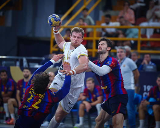 Barcelona v Veszprem - Final IHF Men Handball Club World Championship, WM, Weltmeisterschaft 2026 Dragan Pechmalbec 46 during the final match between Barcelona vs Veszprem in the IHF Men s Handball Club World Championship - Egypt 2026 at New Administrative Capital Hall Cairo Cairo Egypt Copyright: xMohamedxTageldinx