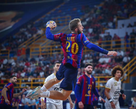 Barcelona v Veszprem - Final IHF Men Handball Club World Championship, WM, Weltmeisterschaft 2026 Aleix Gomez 20 during the final match between Barcelona vs Veszprem in the IHF Men s Handball Club World Championship - Egypt 2026 at New Administrative Capital Hall Cairo Cairo Egypt Copyright: xMohamedxTageldinx
