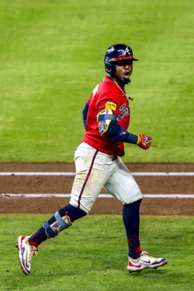 Atlanta Braves second baseman Ozzie Albies (1) runs the bases after hitting a home run in the fourth inning against the Philadelphia Phillies in game three of the MLB, Baseball Herren, USA National League Wild Card round at Truist Park in Atlanta, Georgia on Thursday, October 1, 2026. ATL20261001310 MIKExZARRILLI