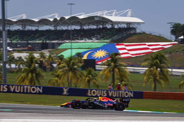 F1 - BAHRAIN GRAND PRIX IN MALAYSIA 2026 03 VERSTAPPEN Max (nld), Red Bull Racing Ford RB22, action during the 2026 Formula 1 Bahrain Grand Prix in Malaysia, 16th round of the 2026 Formula One World Championship, WM, Weltmeisterschaft from October 2 to 4, 2026 on the Sepang International Circuit, in Sepang, Malaysia - SepangMalaysia Copyright: xANTONINxVINCENTx