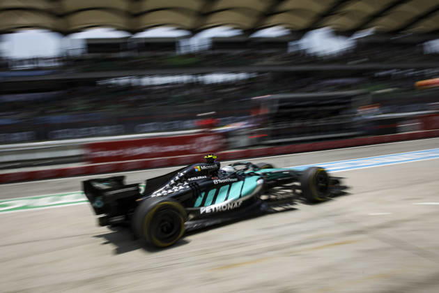 F1 - BAHRAIN GRAND PRIX IN MALAYSIA 2026 12 KIMI ANTONELLI Andrea (ita), Mercedes AMG F1 Team W17, action during the 2026 Formula 1 Bahrain Grand Prix in Malaysia, 16th round of the 2026 Formula One World Championship, WM, Weltmeisterschaft from October 2 to 4, 2026 on the Sepang International Circuit, in Sepang, Malaysia - SepangMalaysia Copyright: xXavixBonillax
